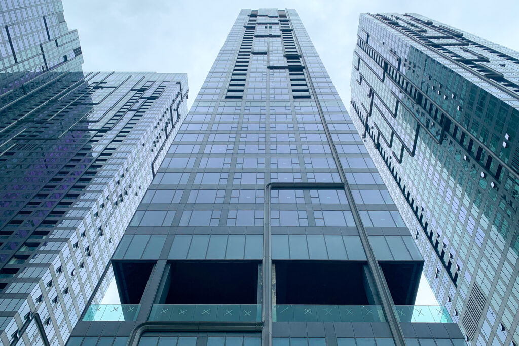 Giá bán căn hộ trung tâm TP.HCM lập đỉnh, căn studio giá tới 450 triệu đồng/m²